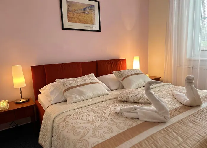 Wellness Stare Mesto ホテル Uherské Hradiště